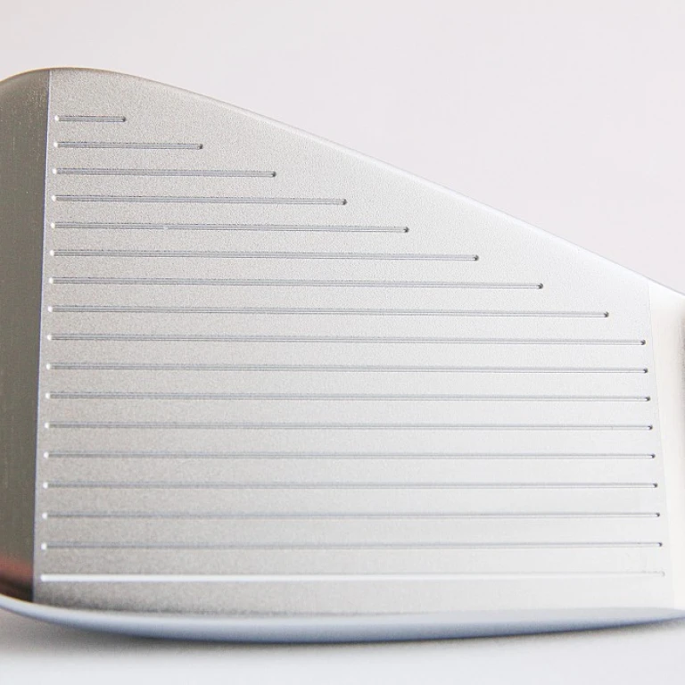 Exploring the Finest Left-Handed Golf Clubs for Men