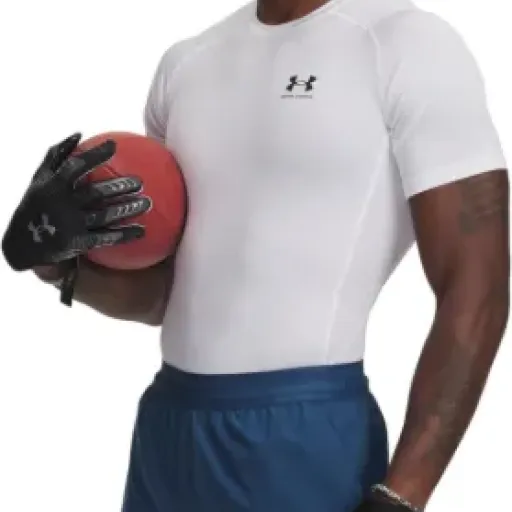 Under Armour HeatGear Armour Men's Compression T-Shirt Review: a solid base layer that keeps you dry and held together