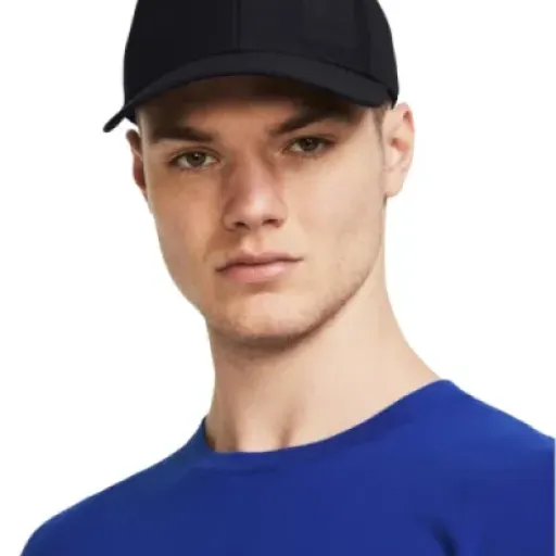 Under Armour Iso-Chill ArmourVent Stretch Fit Hat Review: a breathable cap that actually keeps your head cooler